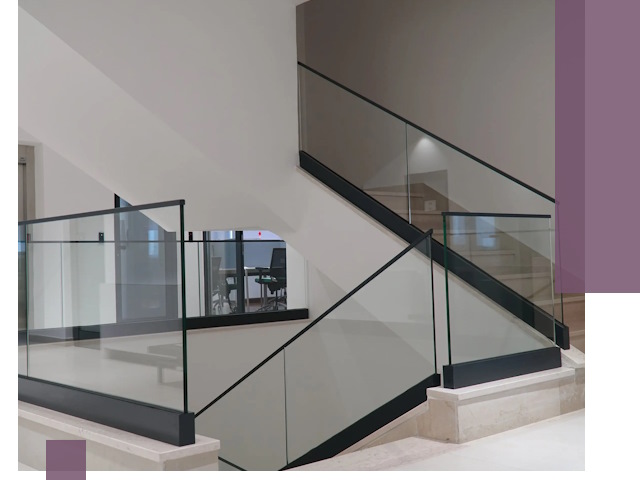 Стеклянные перила премиум-класса с установкой в Балашове