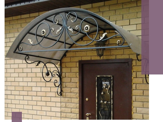 Изготовление козырьков из металла под ключ в Балашове